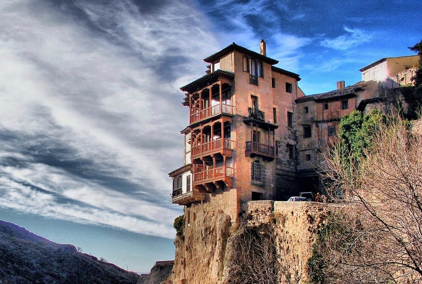 Casas colgadas para visitar durante tu estancia en Hotel Fenix en Cuenca
